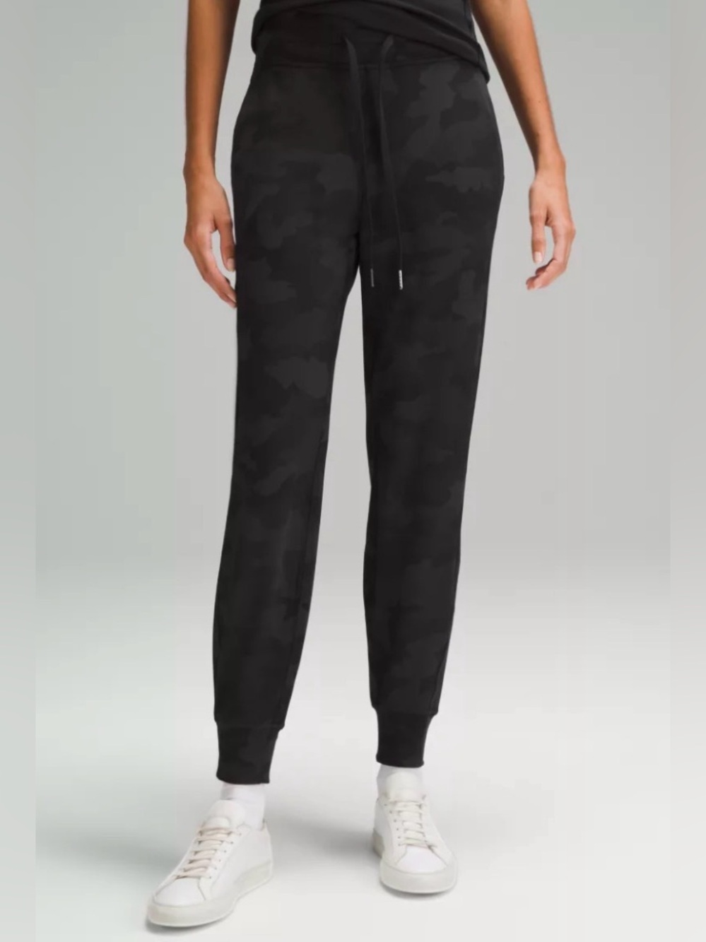 Lululemon Women's Black Camo 7/8 Studio Jogger Pant